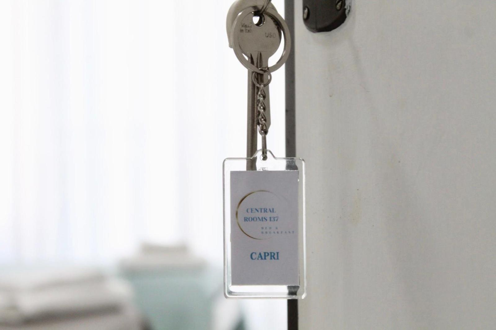 B&B Central Rooms 137 Napoli Bagian luar foto